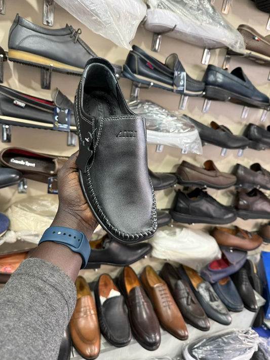 Mocassins AIKI en Cuir Véritable – Élégance "Cousu Main"